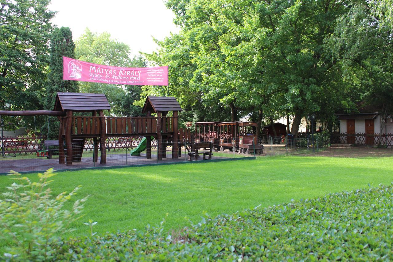 Mátyás Király Gyógy- és Wellness Hotel Hajduszoboszlo Exterior foto