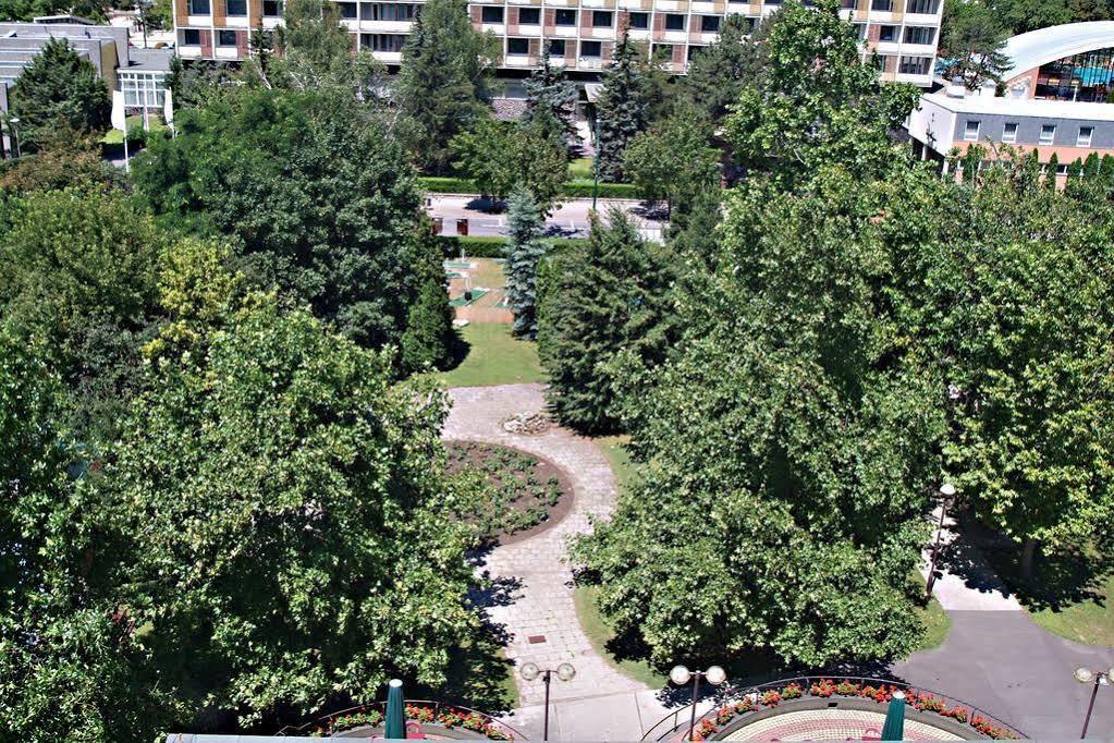 Mátyás Király Gyógy- és Wellness Hotel Hajduszoboszlo Exterior foto