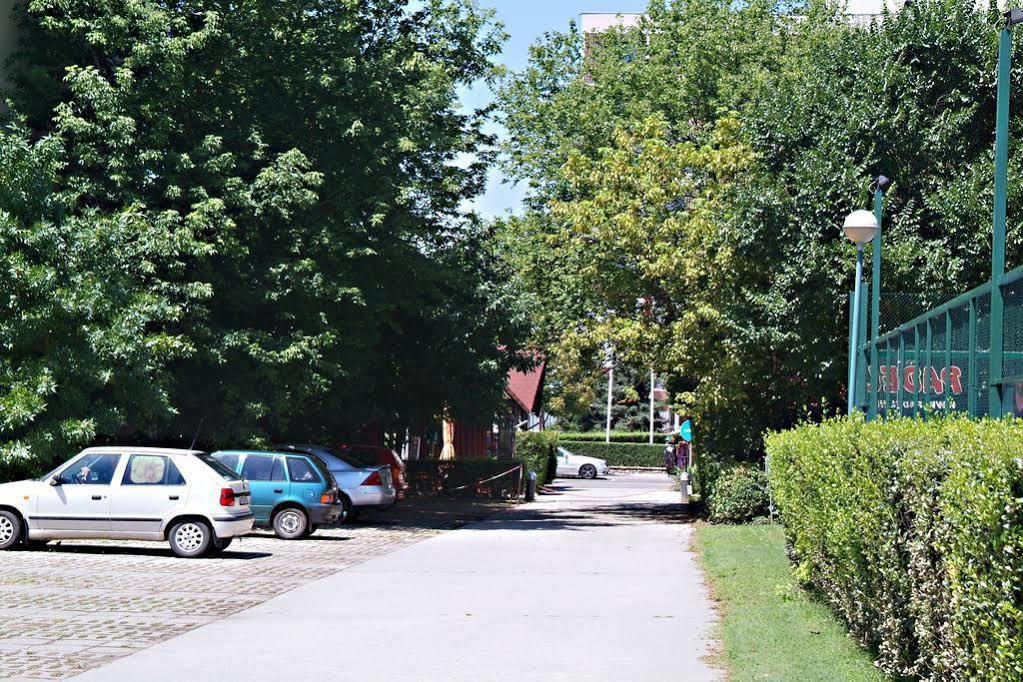 Mátyás Király Gyógy- és Wellness Hotel Hajduszoboszlo Exterior foto